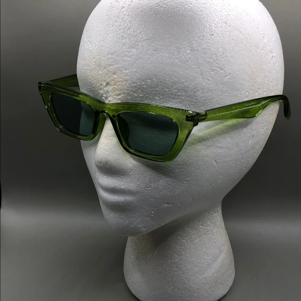 Cat eye sunglasses bundle lot 5 Vanlinker Quay Australia Sojos Trendy Colorful